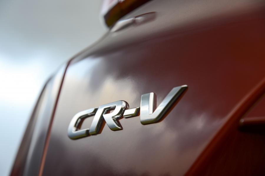 Логотип Honda CR-V 2017 года  (ZA) (фото 14 из 23)